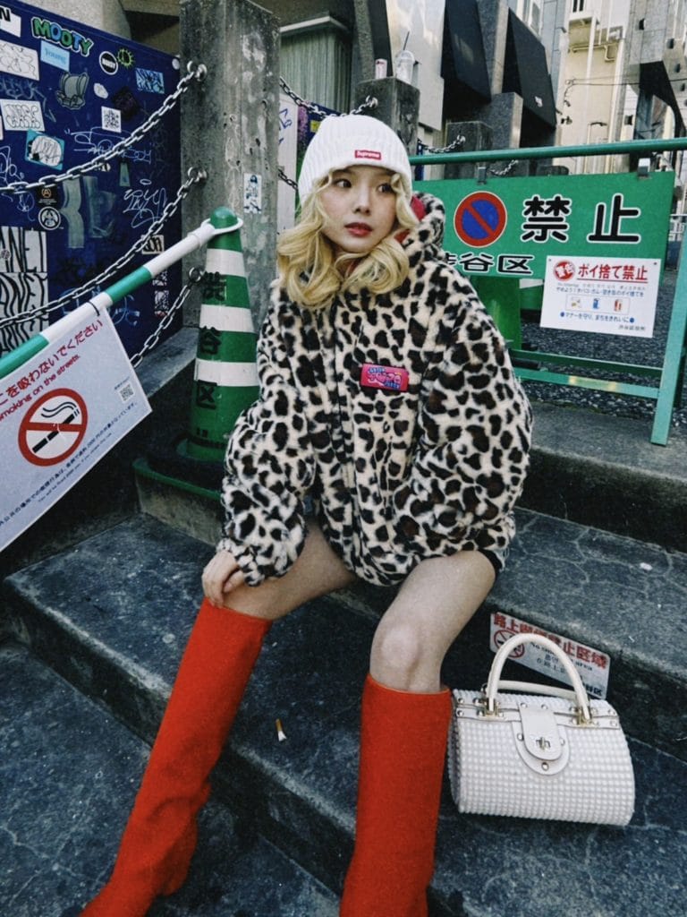 【YURA】Collaboration Fur Hoodie - 画像 (6)